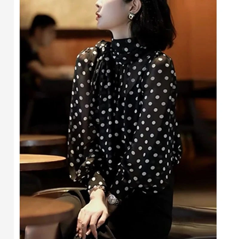 黑色波点设计感小众半高领泡泡袖衬衫春夏新款通勤气质上衣