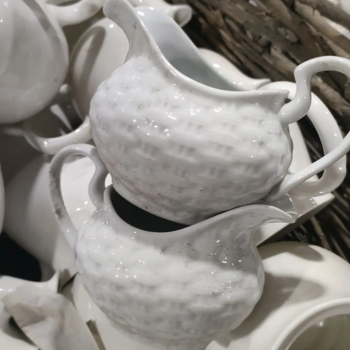 摆件陶瓷盘子碗啥都有