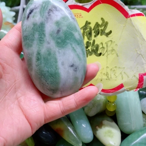 蛇纹石玉未镶嵌手把件