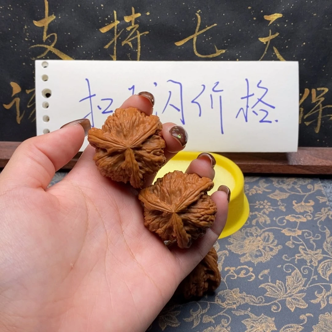 吊坠文玩核桃妹*白狮子
