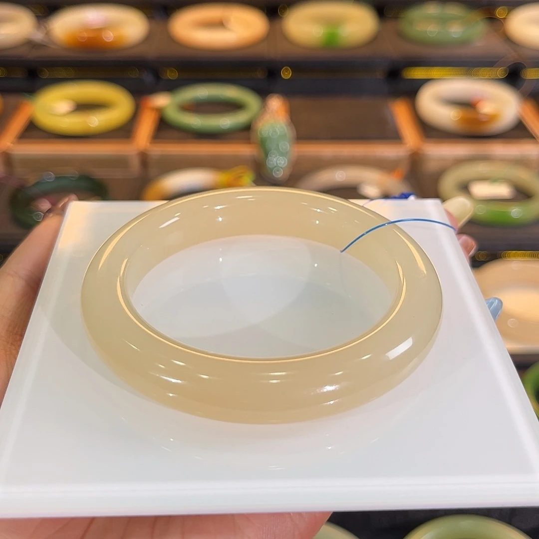 和田玉未镶嵌手镯胶润藕粉