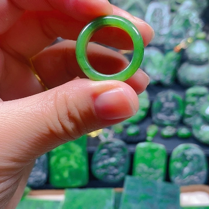 和田玉（碧玉）未镶嵌珠宝半成品