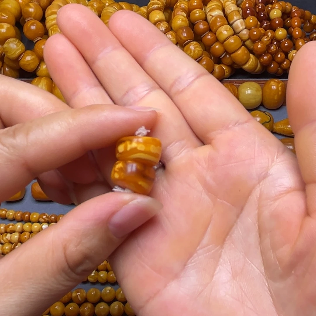 琥珀未镶嵌吊坠(不含链)