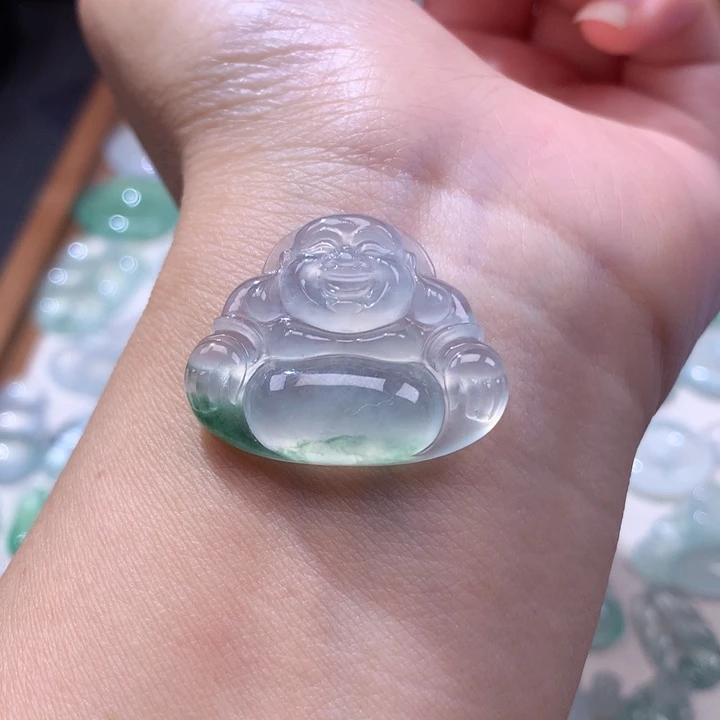 颈饰未镶嵌翡翠高冰飘花佛公
