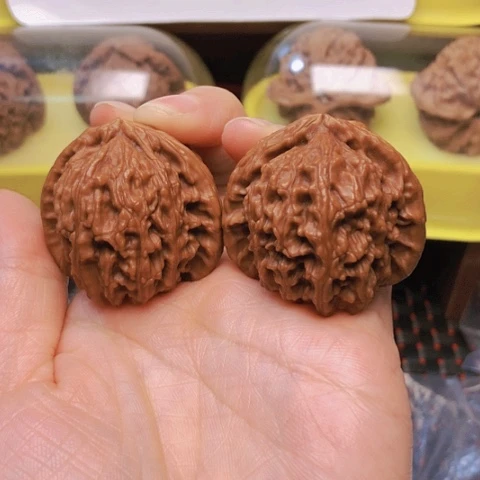 【闪购商品】文玩核桃吊坠ෆ****?狮子头