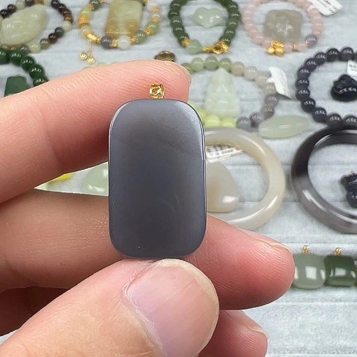 和田玉未镶嵌珠宝半成品