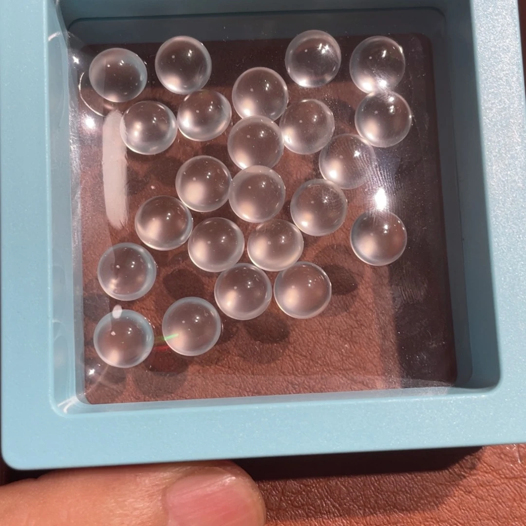 小***衮未镶嵌蛋面石英质玉