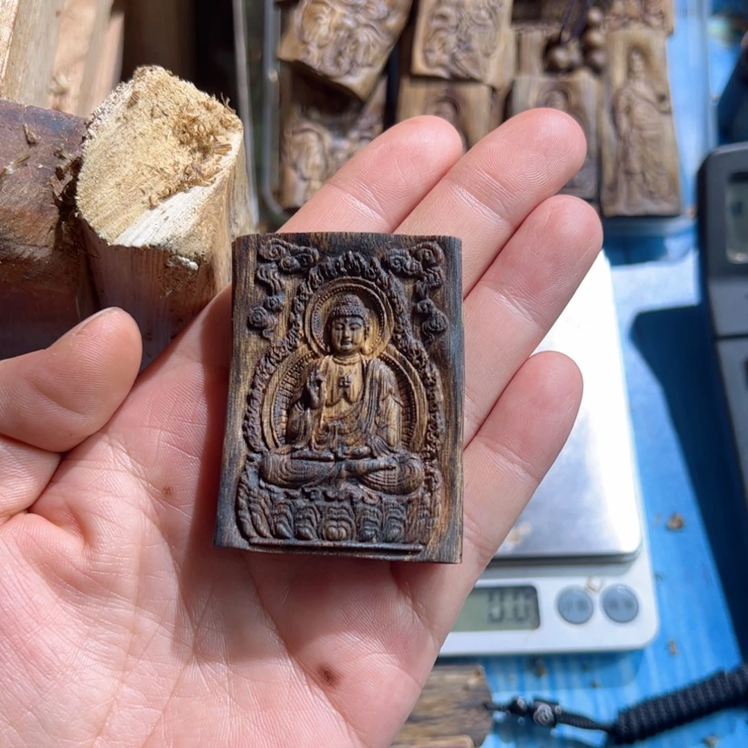 沉香吊坠悟**界白棋阿弥陀佛猪10克