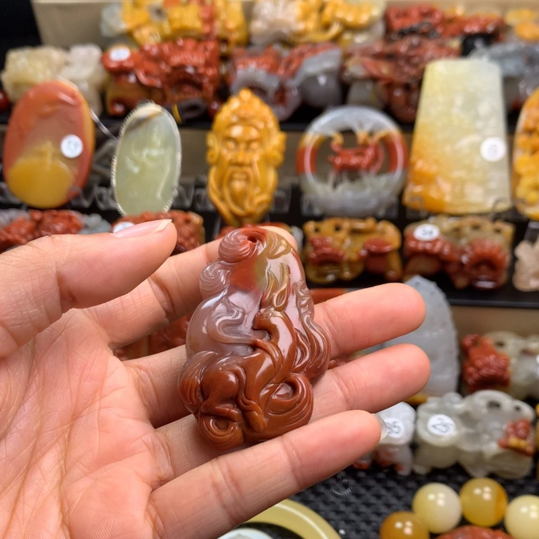 石英质玉（黄龙玉）挂件未镶嵌