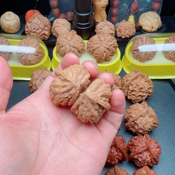 文玩核桃把件野生小众半壁53尺寸