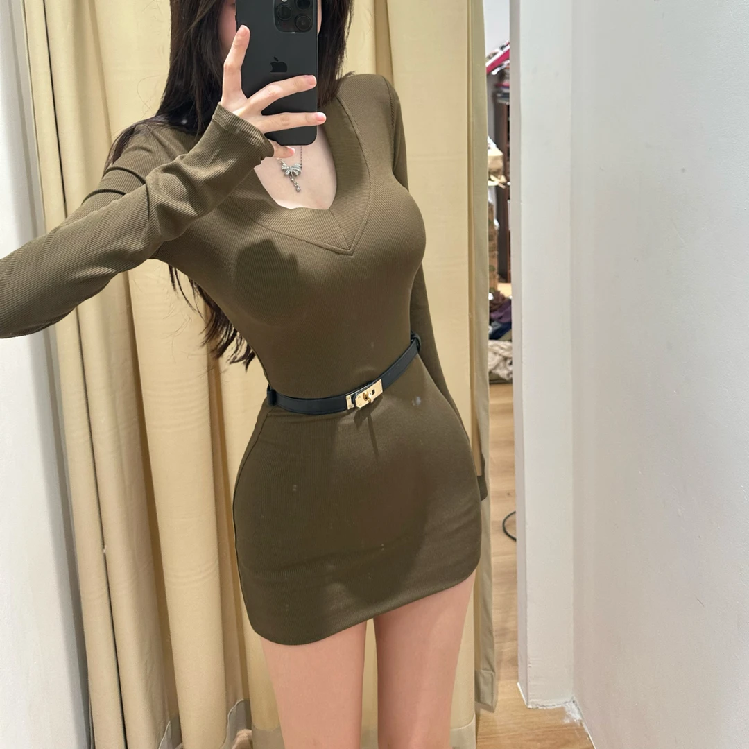 V领设计感辣妹性感修身显瘦长袖连衣裙显身材包臀裙
