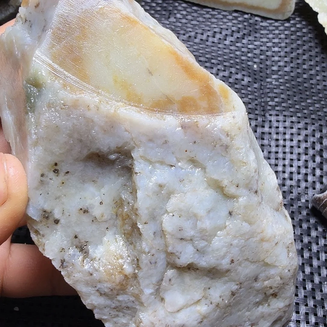 和田玉（糖玉）未镶嵌珠宝半成品