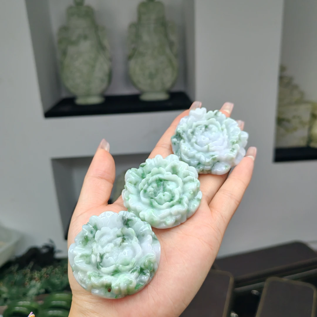 微瑕-翡翠上品精美牡丹花手牌（随机发货其中一个）