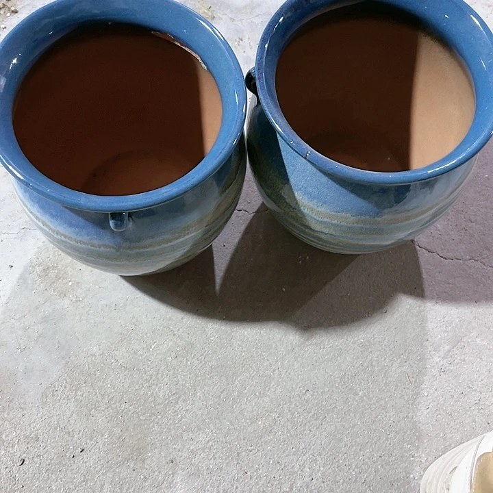 红陶口径18高度20两只瑕疵