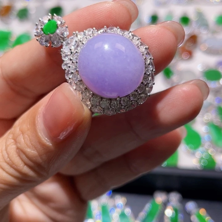 l***y翡翠银S925镶嵌颈饰