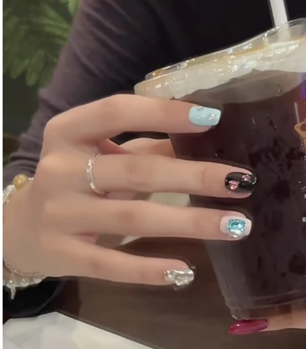 【七彩】Cheer-ego夏天纯手工高品质穿戴甲C221（预售）