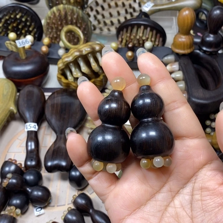 紫光檀羊角葫芦一对