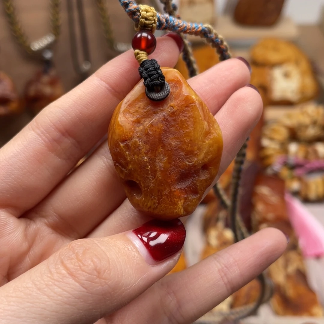 琥珀未镶嵌珠宝奇石