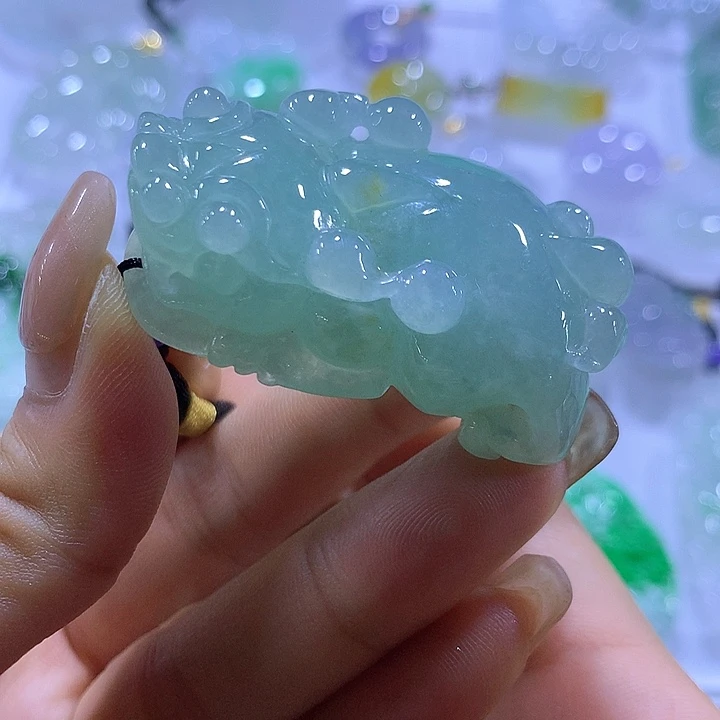 翡翠未镶嵌颈饰天然翡翠A货吊坠