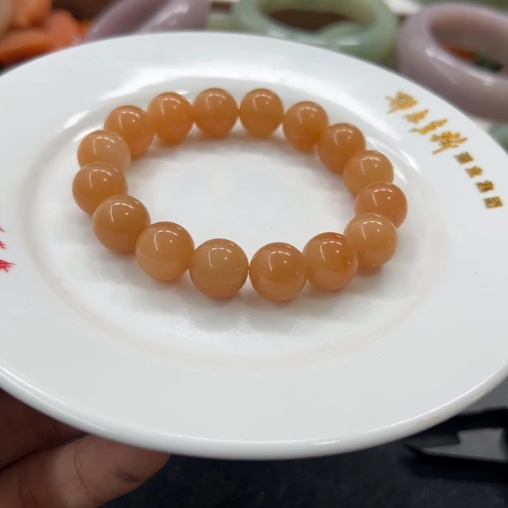 石英岩玉未镶嵌手镯