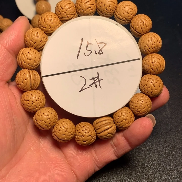 桃核手串2号健健康康了