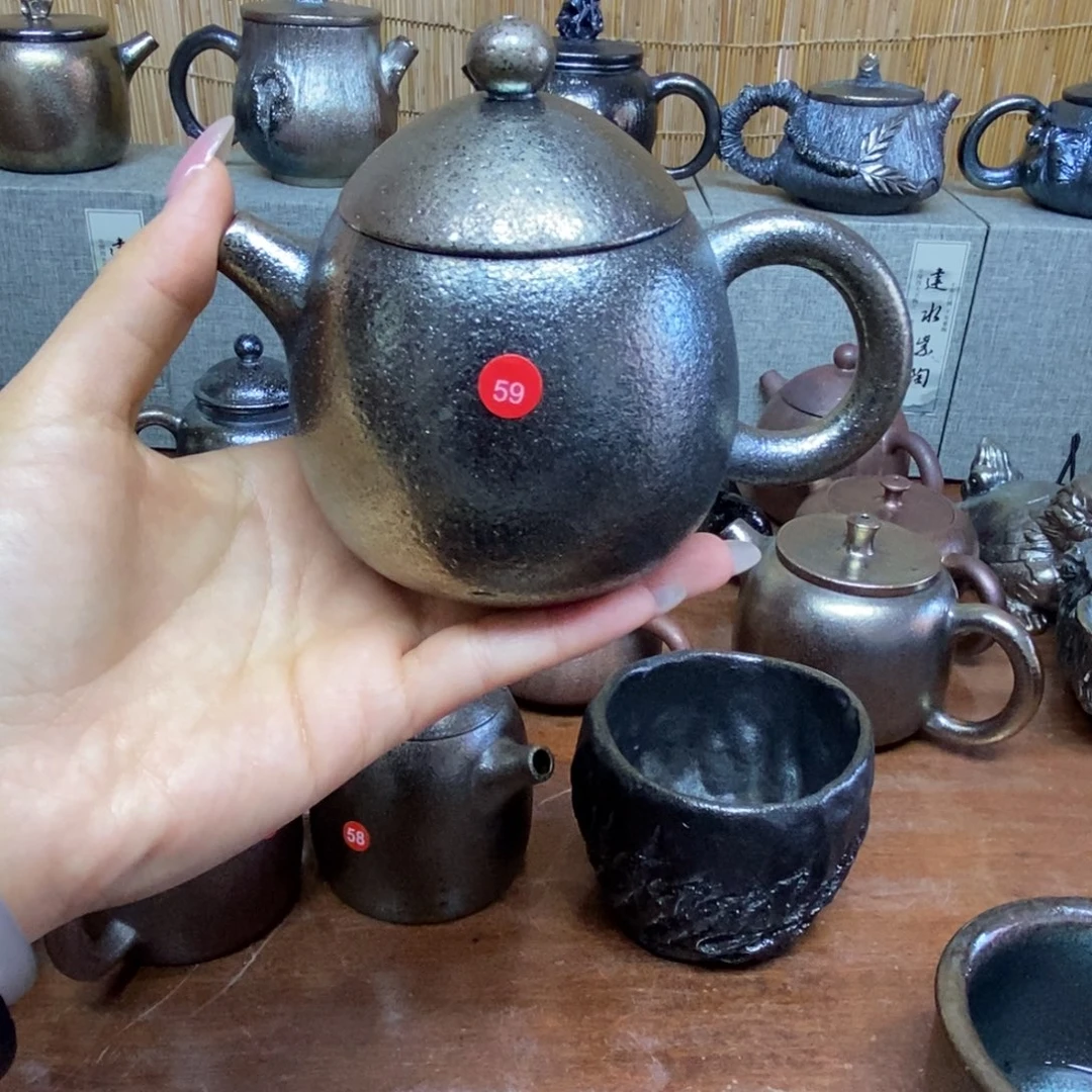 云南建水柴烧微瑕龙蛋壶