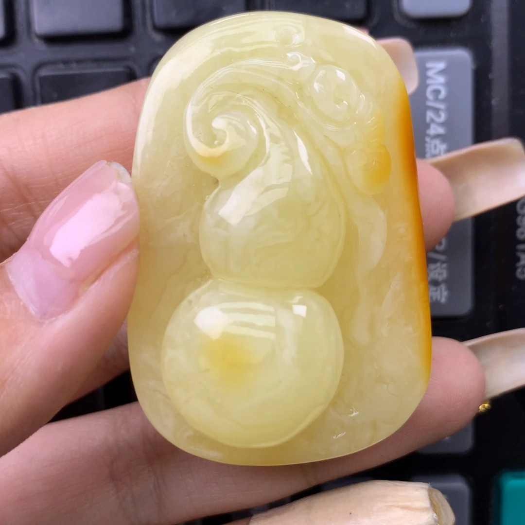 琥珀未镶嵌珠宝奇石