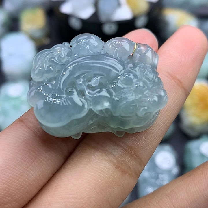 翡翠未镶嵌颈饰天然缅甸翡翠