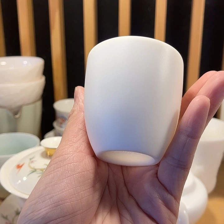 福利待遇多多哦哦哦