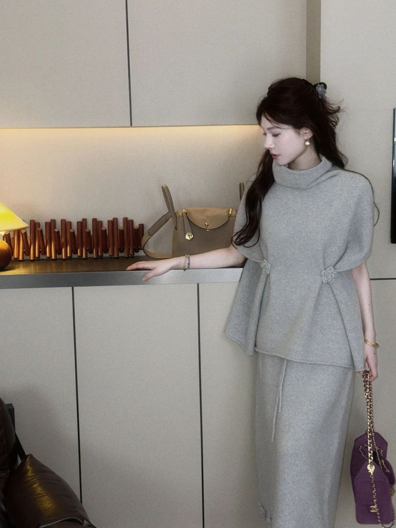 【羊毛】针织 精细 蝙蝠袖 设计感 美静在这秋季灰色套装XMZH9610