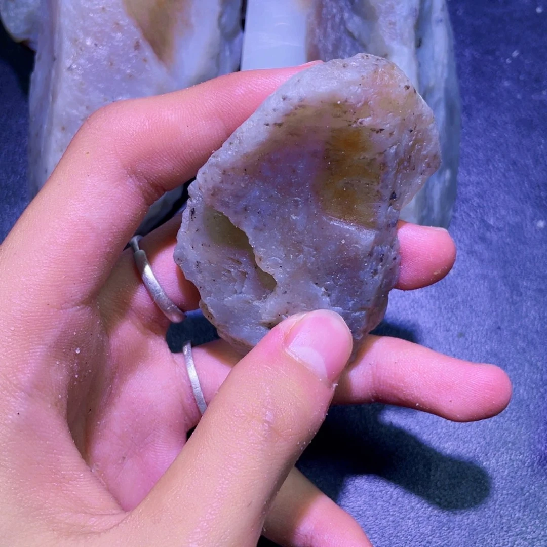 和田玉未镶嵌珠宝半成品