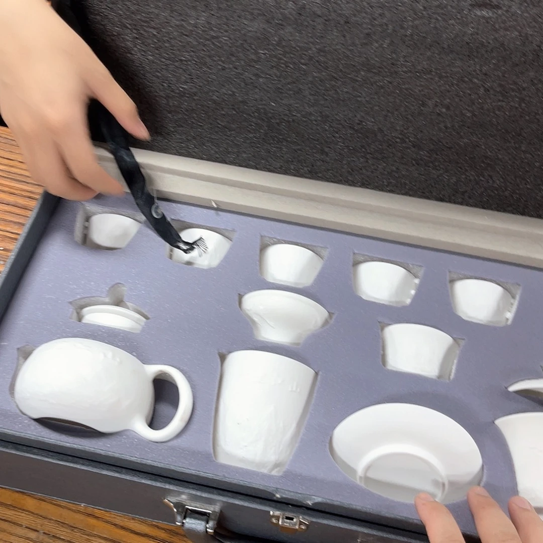 孤品茶具套装等。