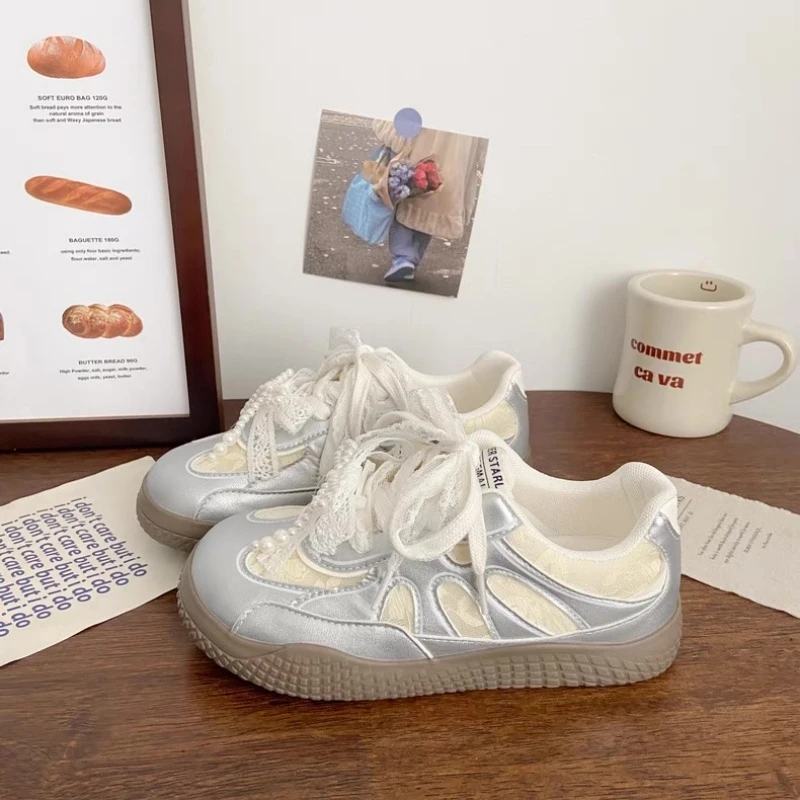 德训鞋女款2025夏季新款芭蕾鞋子蕾丝透气小白鞋丑萌百搭休闲板鞋