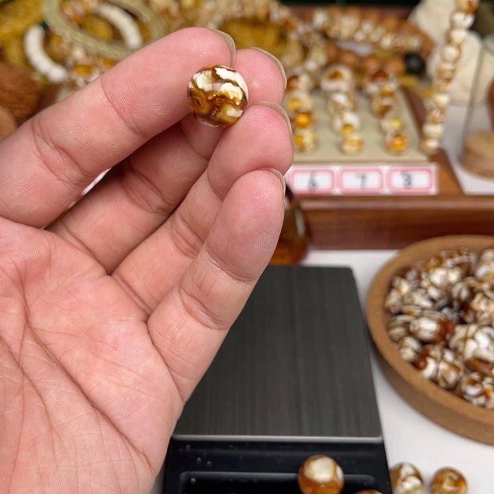 琥珀裸石未镶嵌初*27号