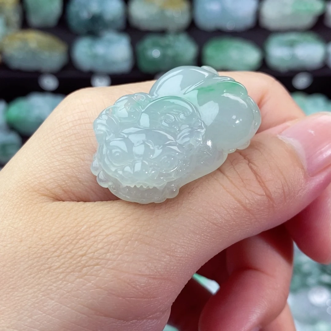 翡翠颈饰未镶嵌天然