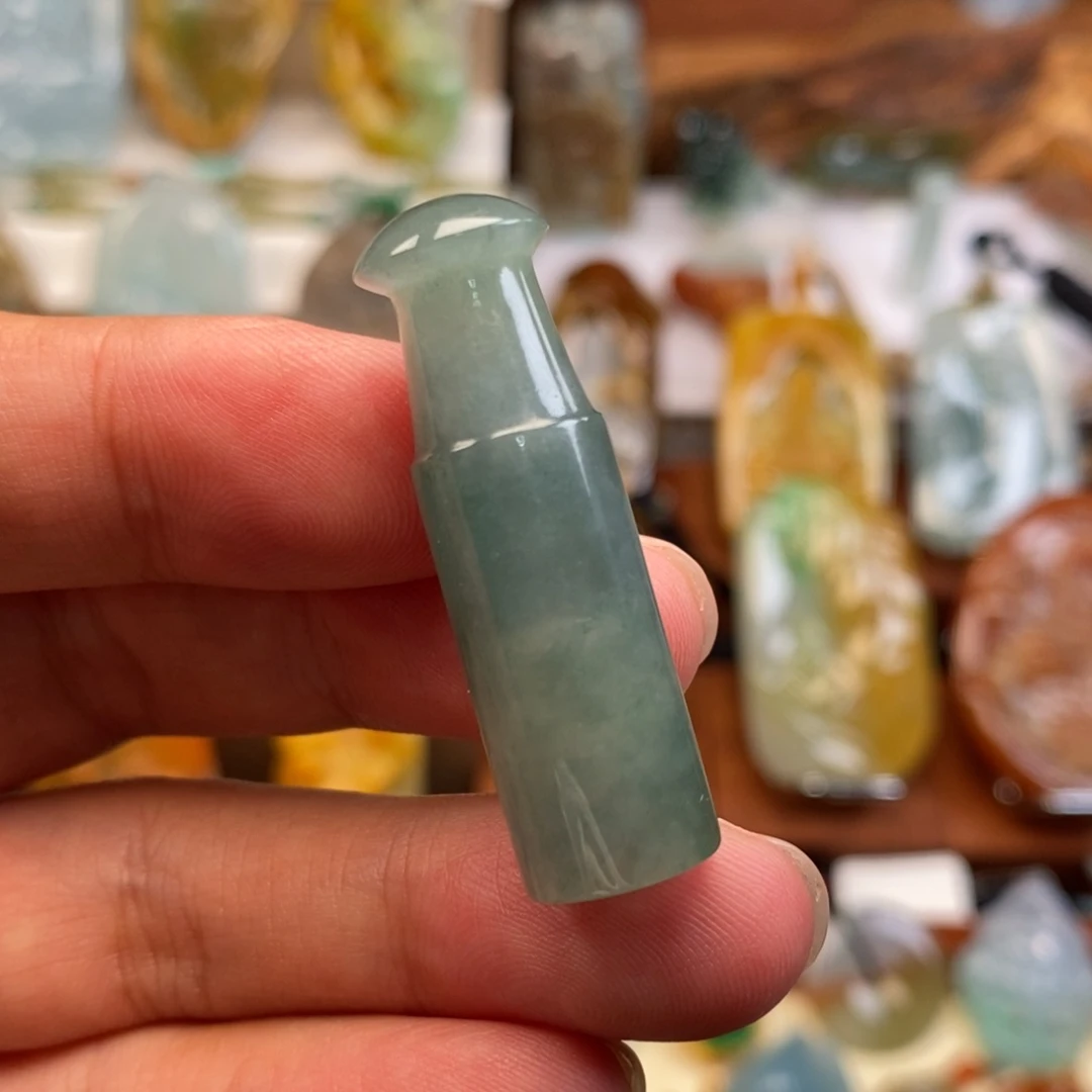 颈饰未镶嵌翡翠吃*侠缅甸天然翡翠