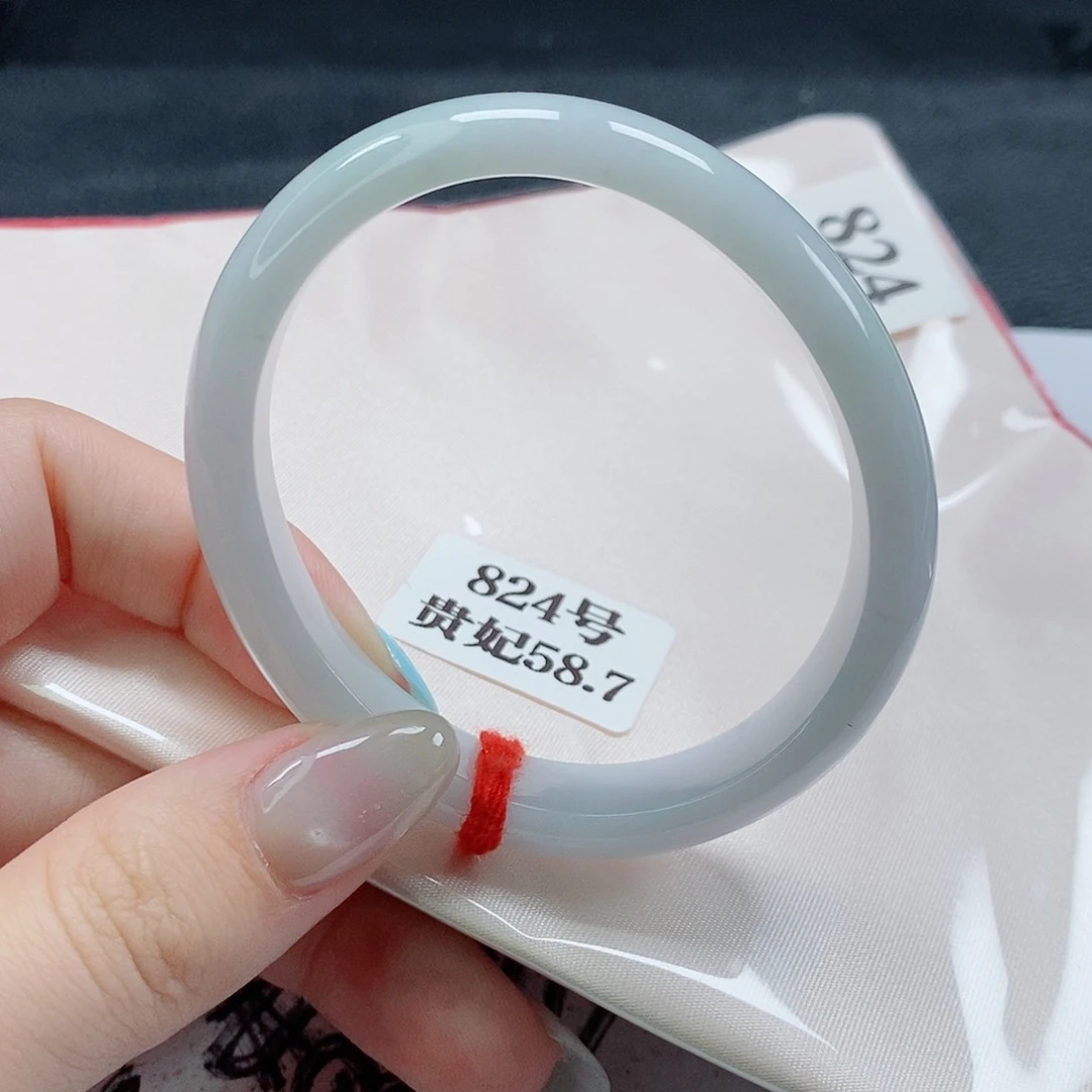 【闪购商品】未镶嵌手镯（贵妃镯）翡翠419号