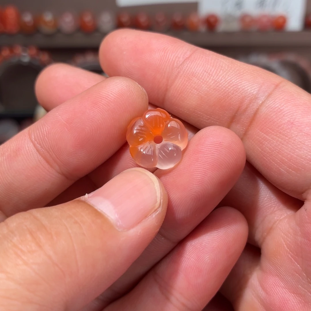 南红玛瑙未镶嵌川料有钱花