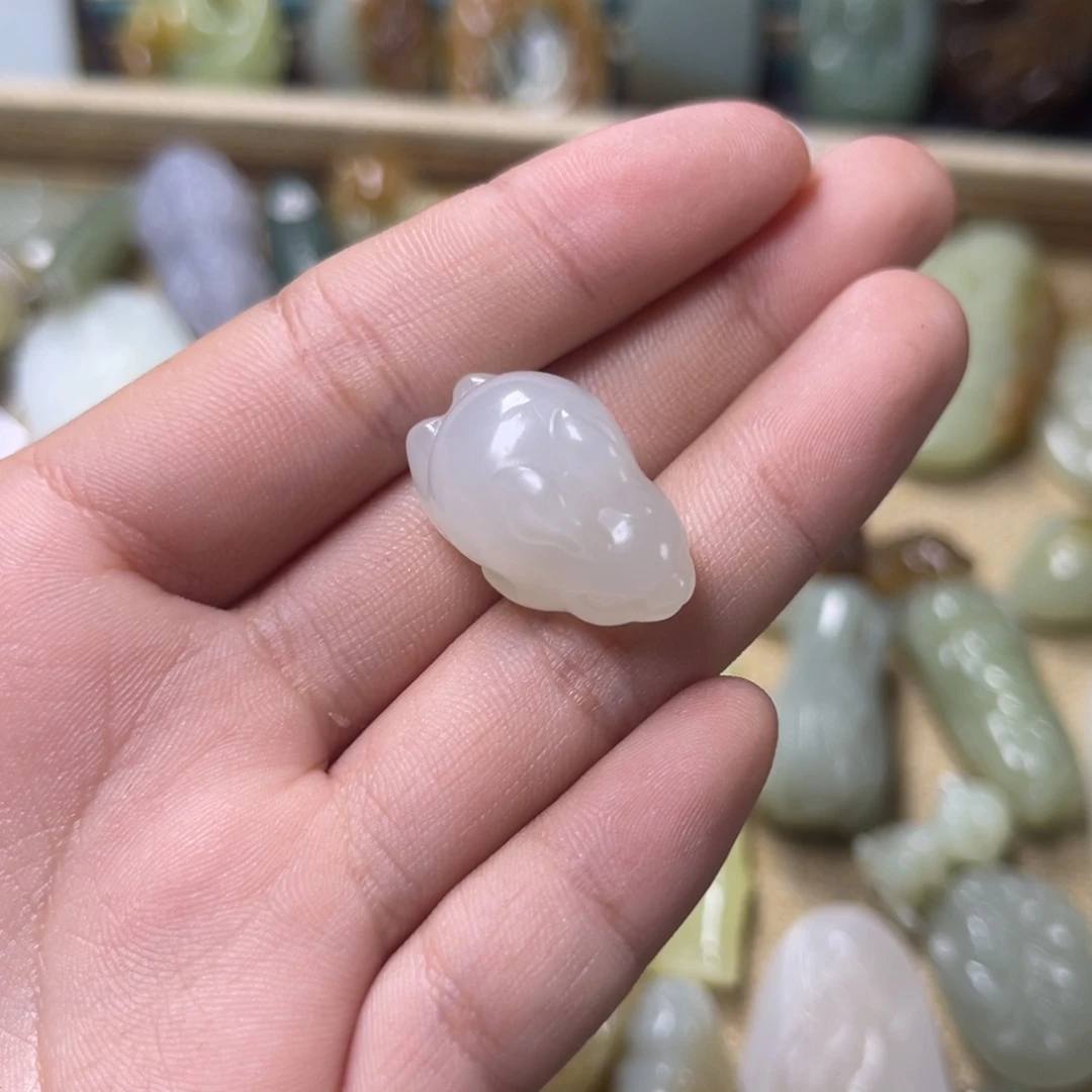 和田玉挂件未镶嵌桐****林