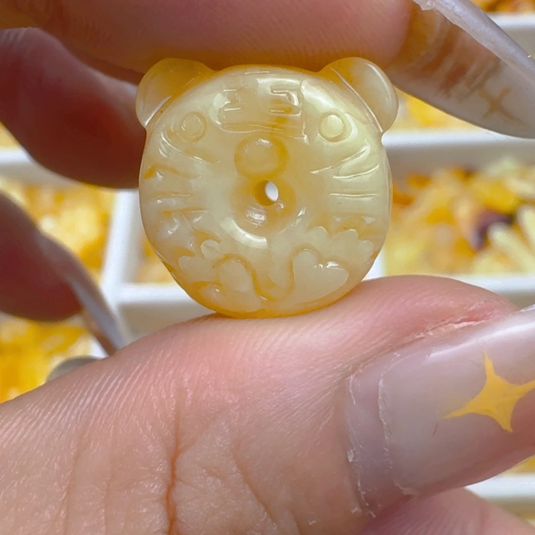 未镶嵌琥珀珠宝奇石30/g精选