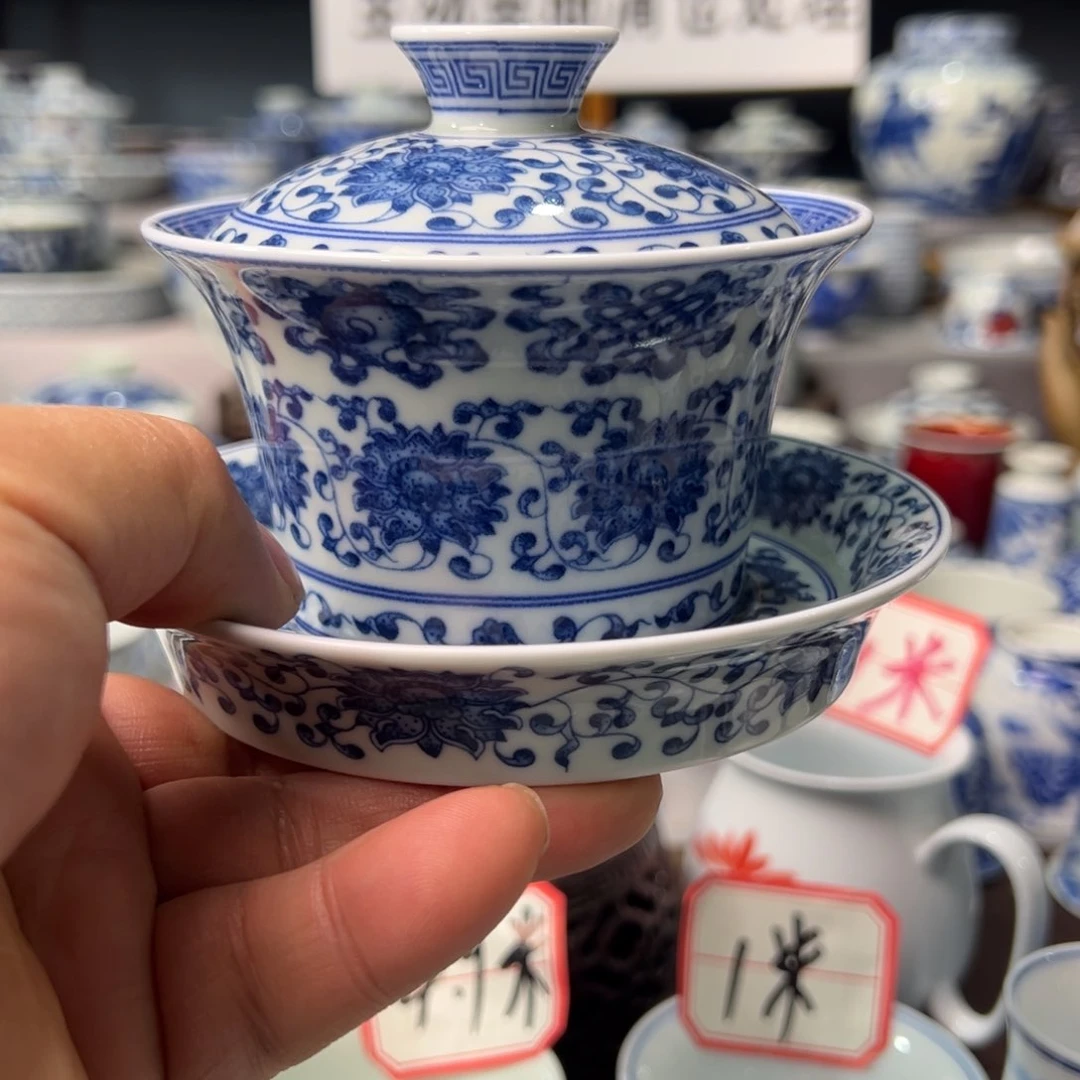 摆件景德镇青花瓷器