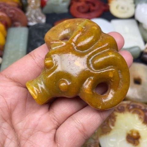 蛇纹石玉颈饰未镶嵌78