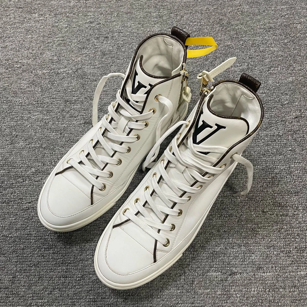 95新 LouisVuitton/路易威登 Stellar 运动高帮时尚板鞋38码/7016