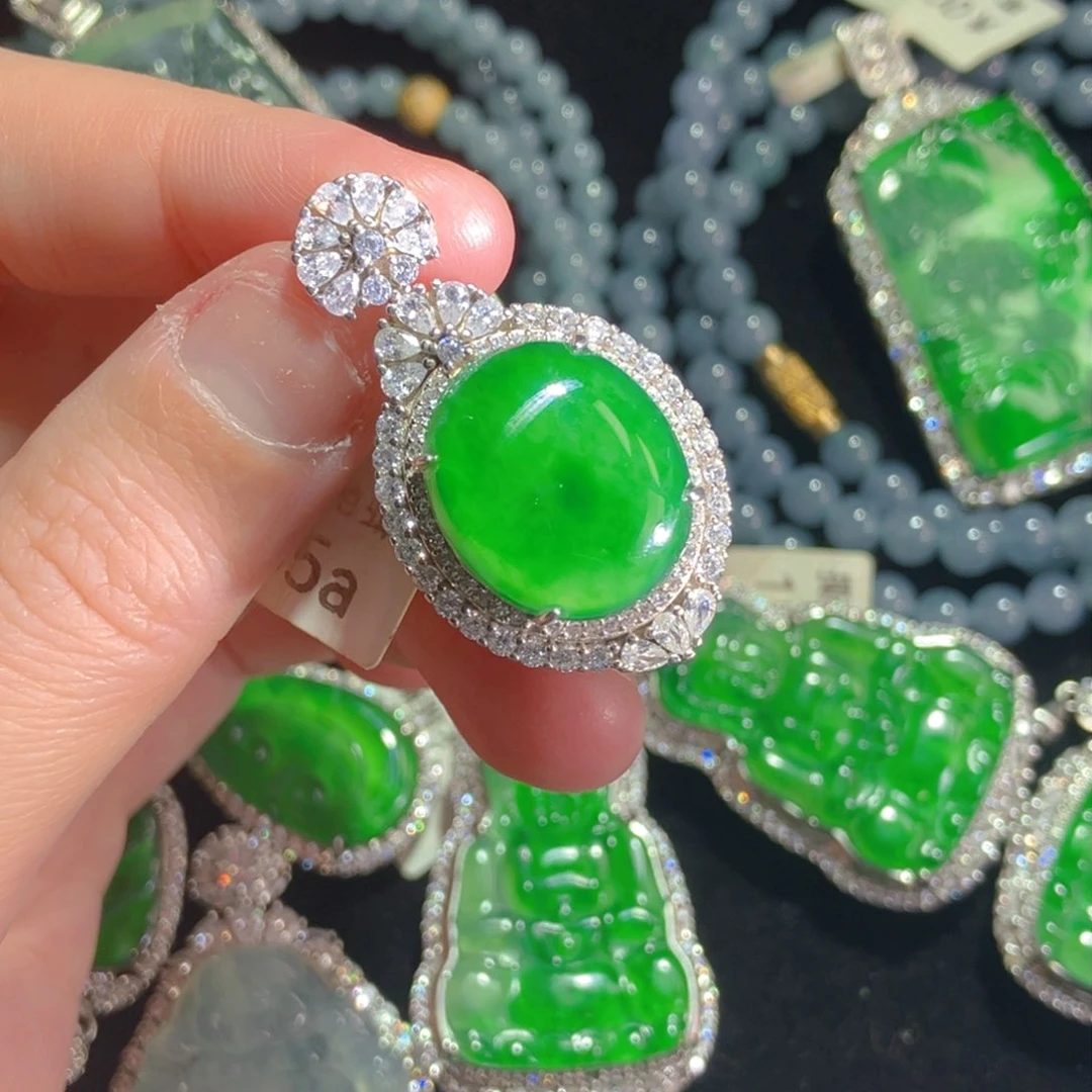 颈饰银S925镶嵌翡翠蛋面