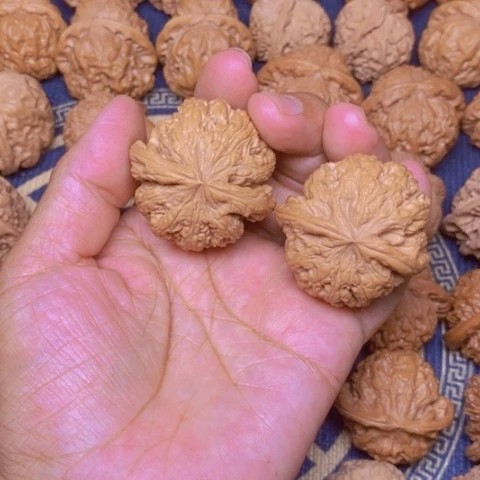 【闪购商品】文玩核桃吊坠球筋43