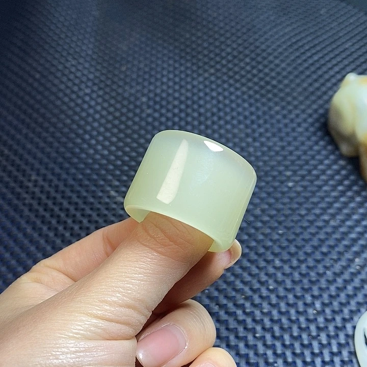 吊坠白玉菩提一一