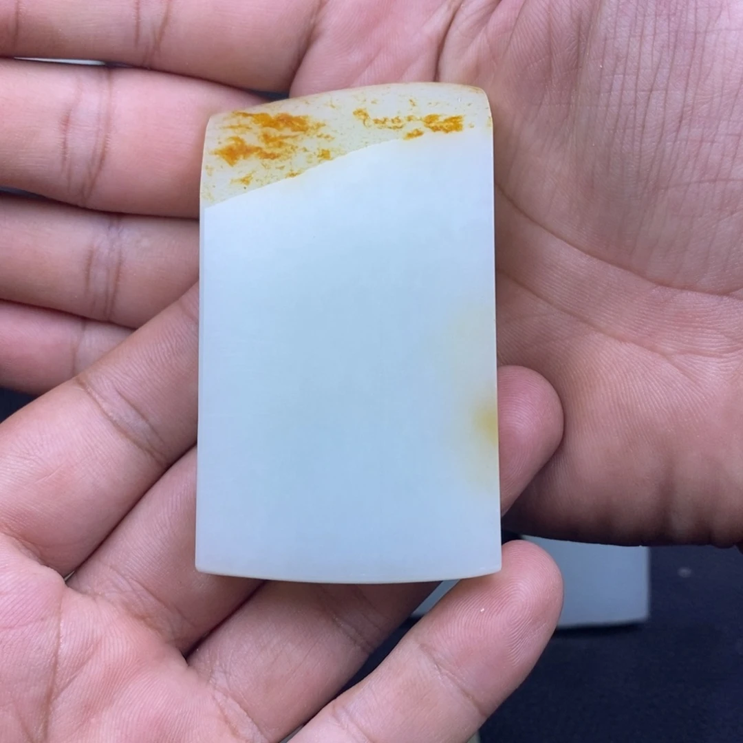 飞***牛未镶嵌定制定制和田玉