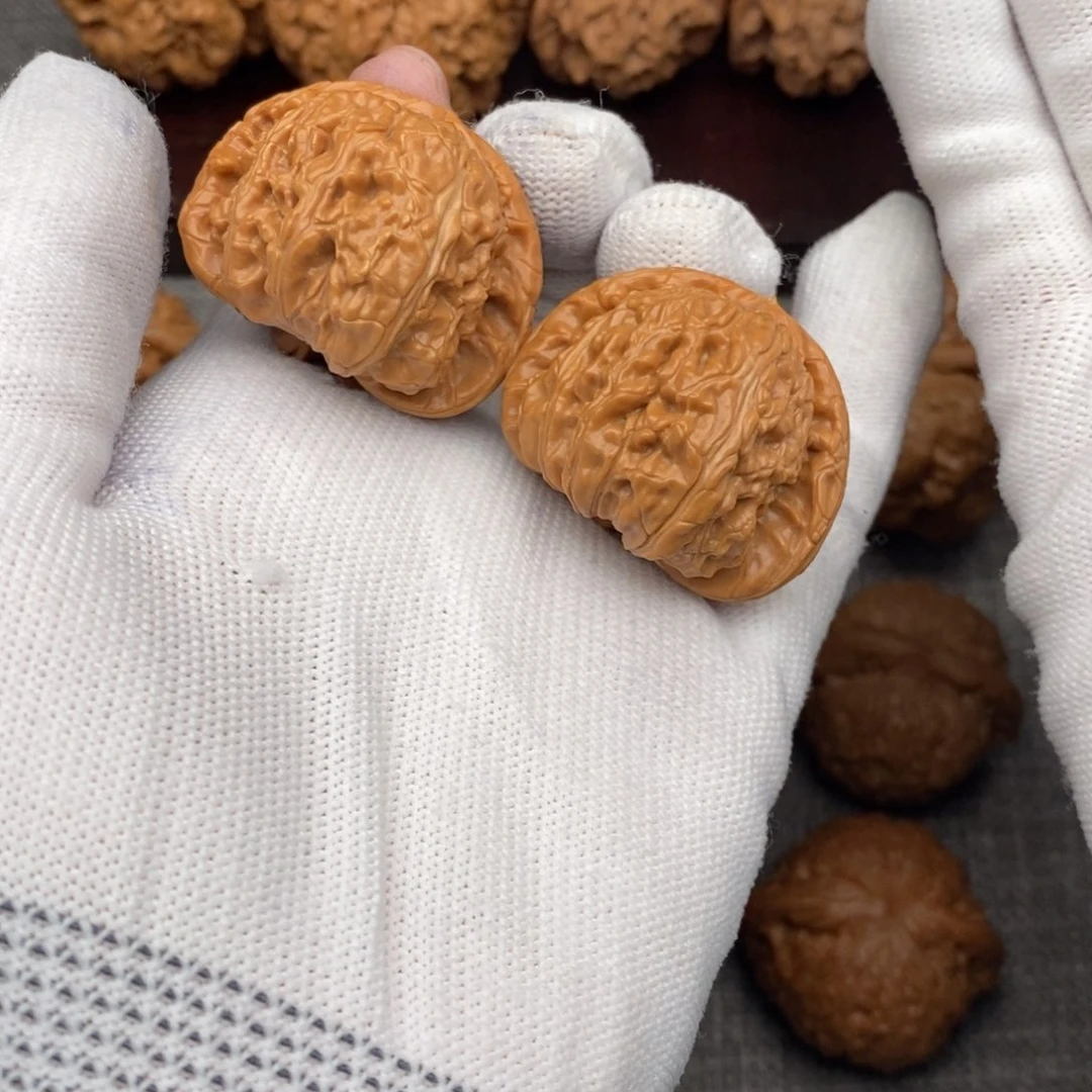 文玩核桃把件37闷白