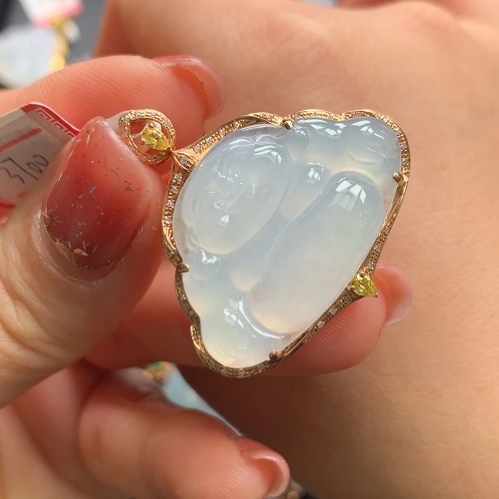 翡翠颈饰18K金镶嵌翡翠翡翠吊坠