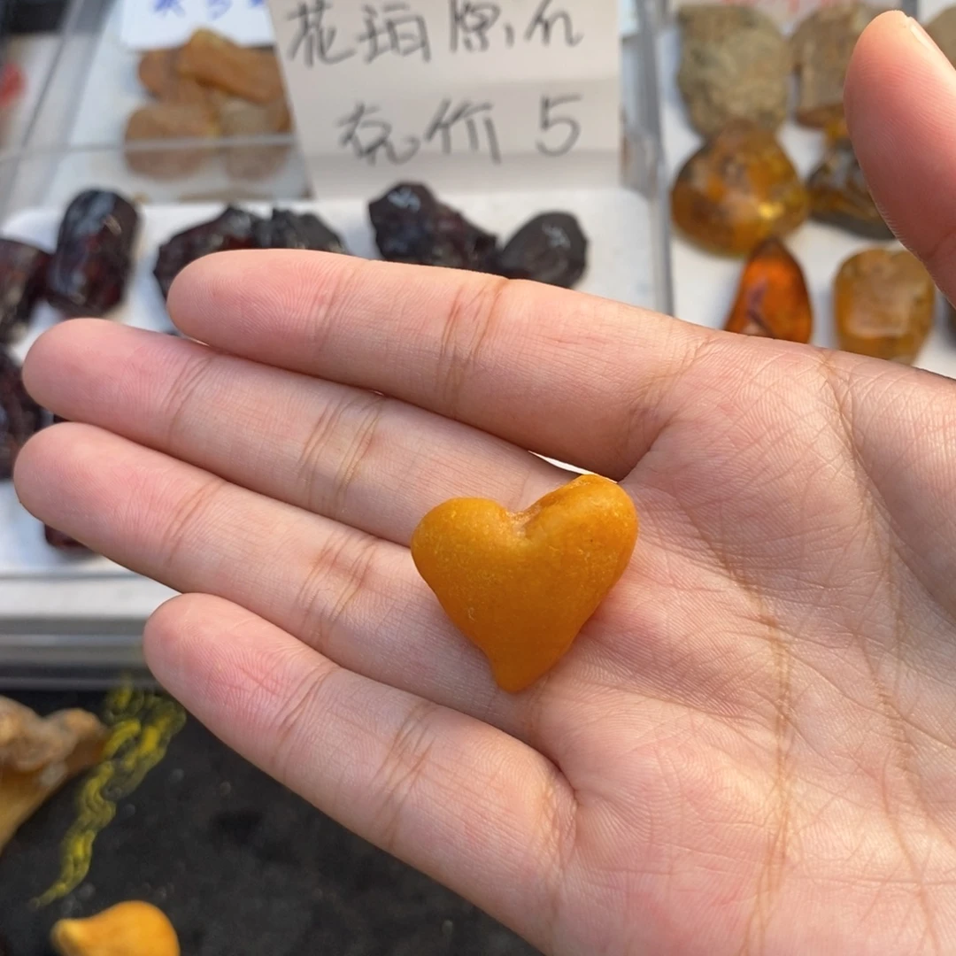 独***女定制琥珀未镶嵌琥珀蜜蜡
